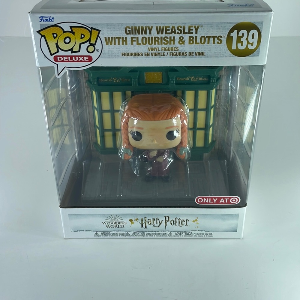 Ginny Weasley with Flourish & Blotts 139 Funko Pop